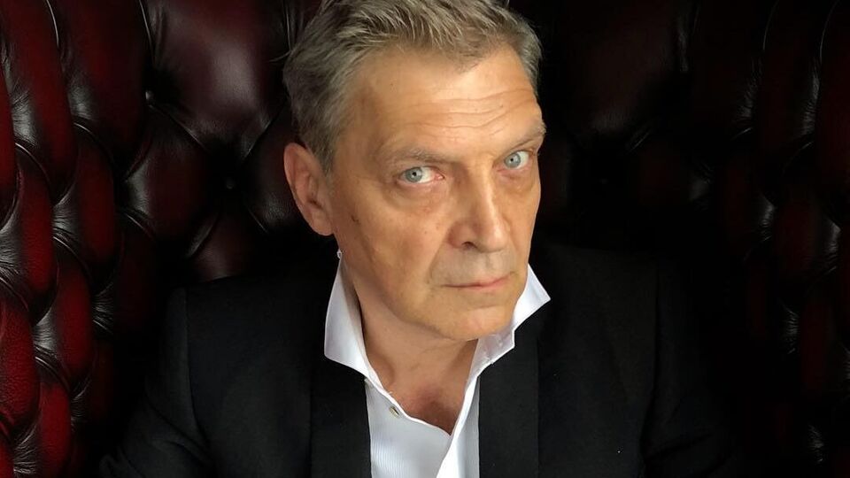 Невзоров: Если завтра какой-нибудь шейх положит глаз на Валентину Матвиенко и намекнет об этом Путину, то, несмотря на всю верность, Валентину Ивановну в кофре через пару дней доставят шейху в эмираты