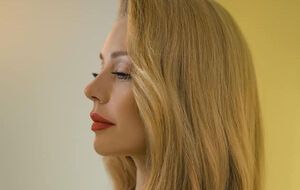 Тина Кароль: Пусть сдохнут "наші вороженьки, як роса на сонці". Поскольку цвет нации должен рождать новый цвет, а не гибнуть