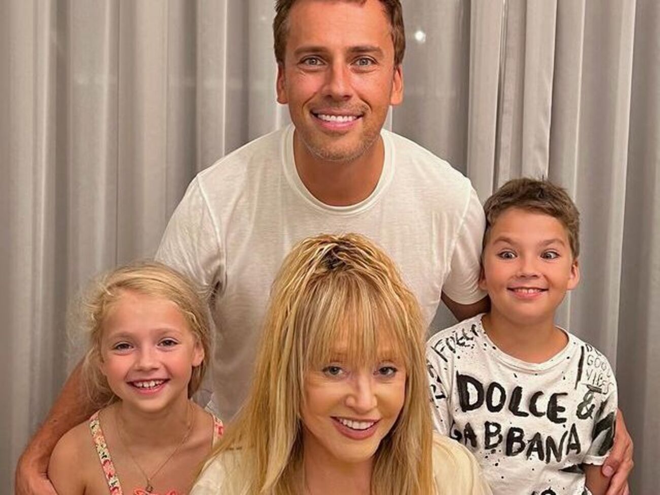 Галкин и Пугачева вместе с детьми покинули РФ