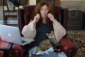 Латынина: Харьков и Лиман – только начало, сейчас эта ситуация будет повторяться еще в некоторых кусках фронта. И то, что Путин туда покрошил мобилизованных, не исправит ситуацию, а скорее наоборот