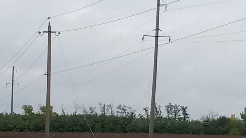 В Днепропетровской области за последние сутки энергетикам удалось восстановить работу электросетей для 1,7 тыс. семей в трех населенных пунктах Никопольского района
