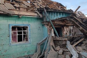 Росіяни вдарили по Нікопольському району "Градами" та важкою артилерією, зазначив Резніченко