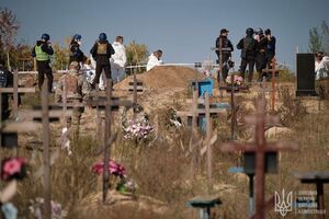 В Лимане и Святогорске начали эксгумацию тел погибших и умерших за время оккупации