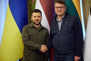 Рейнсалу, который в августе встречался с президентом Владимиром Зеленским, приветствовал события в Крыму