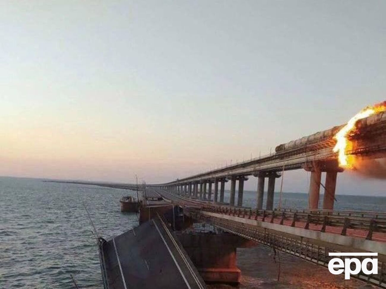 Собственником загоревшегося грузовика оказался житель Краснодарского края (РФ)