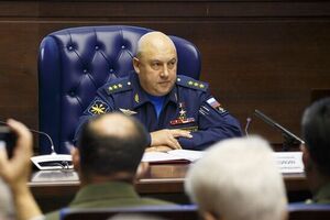 Суровикин принимал участие в вооруженном конфликте в Таджикистане, второй чеченской войне и военной операции в Сирии
