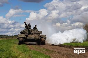 ВСУ держат позиции на Донбассе, отметил Зеленский