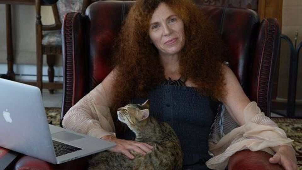 Латиніна сподівається, що Україна встановить контроль над Кримом до того, як у Росії зміниться влада