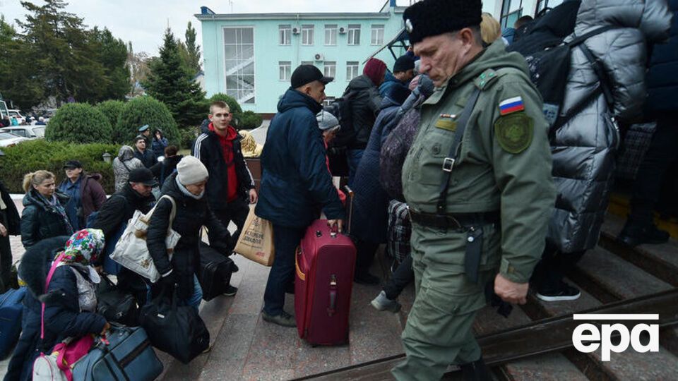Окупанти виселяють українців із домівок, повідомили в Генштабі
