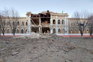 Унаслідок обстрілу Миколаєва пошкоджено низку цивільних об'єктів
