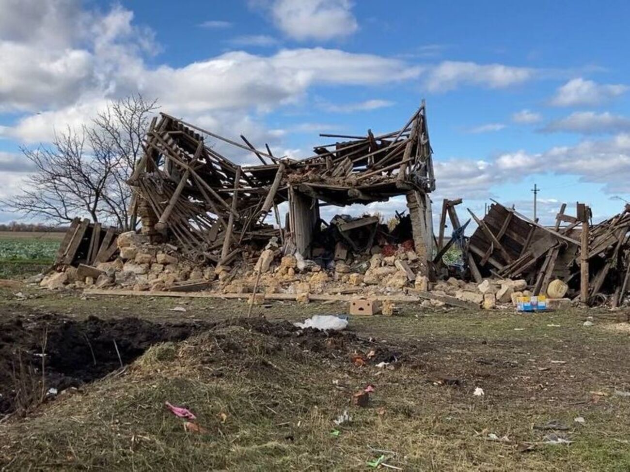 Унаслідок вибуху ракети С-300 загинули всі троє членів сім'ї