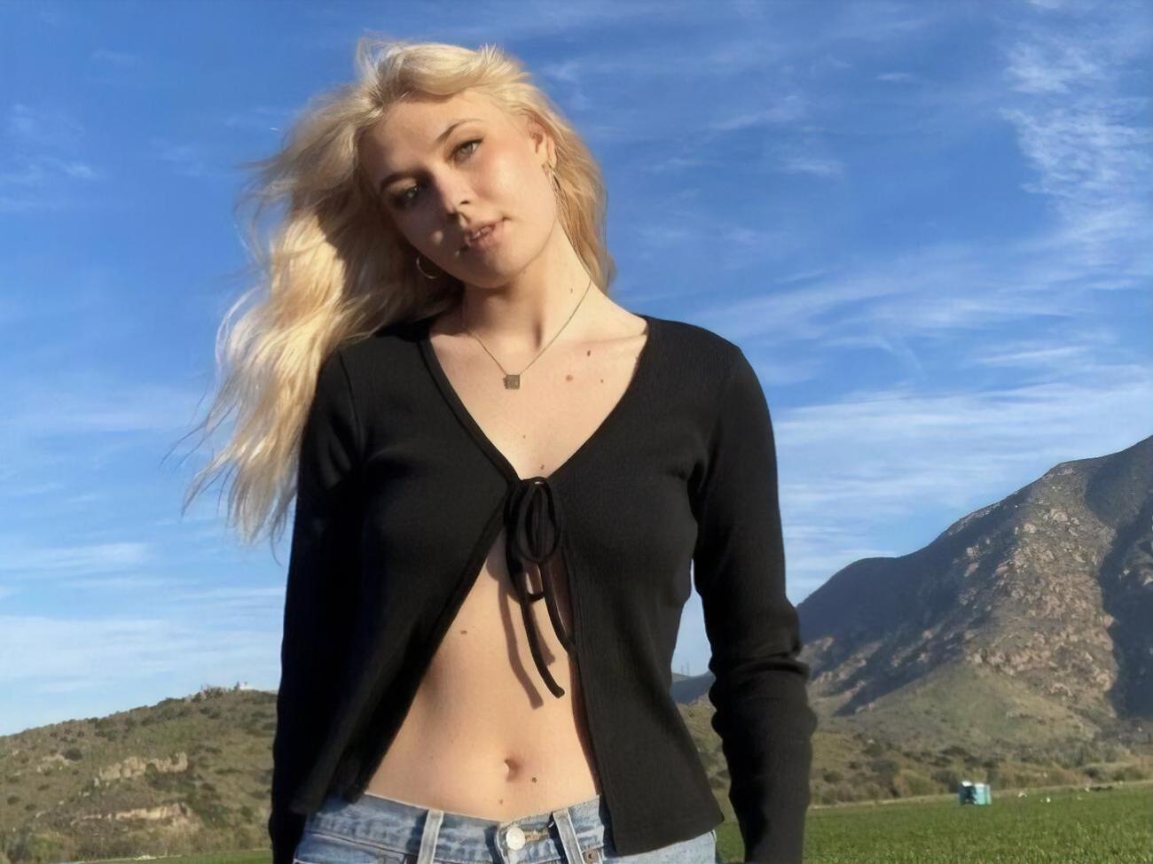 21-летняя Соня живет и учится в США