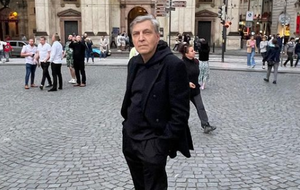 Коварство Суровикина примерно равняется коварству коровы костромской мясной породы. Но вот реально забыть в Херсоне пару батальонов или даже полк он сумеет