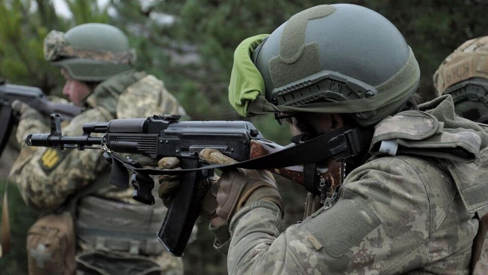 Маляр сказала, что Минобороны будет мониторить ситуацию, "пока к каждому военному не будет доставлена" зимняя форма