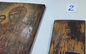 Орлов зазначив, що окупанти називають вкрадені ікони "руськими"