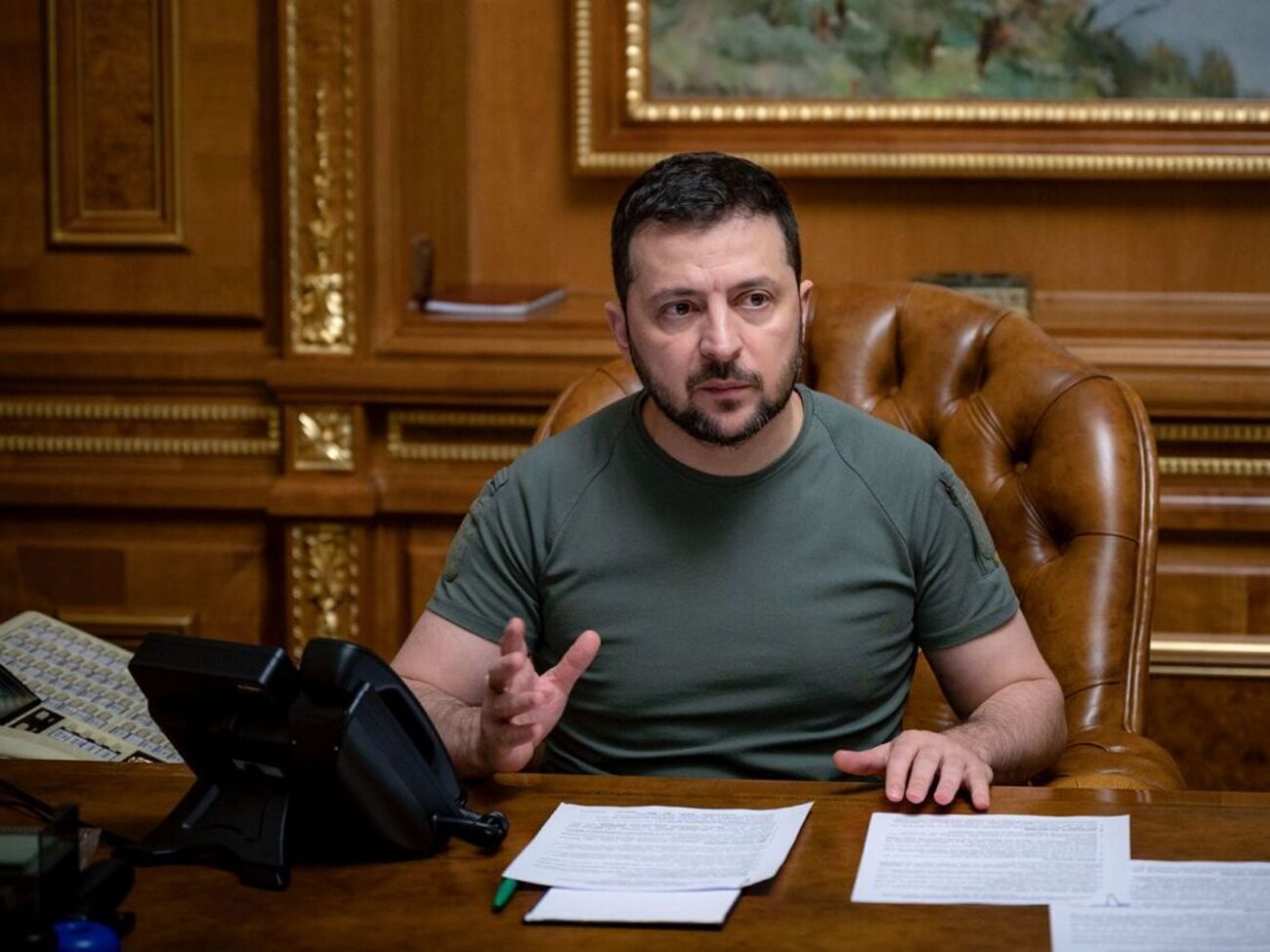 Зеленский поговорил с Трюдо о военной помощи Украине
