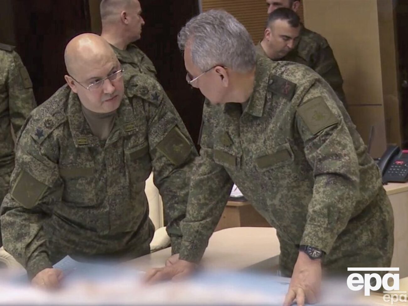 Суровікін і Шойгу оголосили про відступ РФ із Херсона 9 листопада