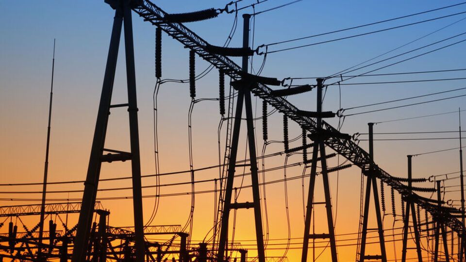 Безплатною електроенергією забезпечують понад 100 державних і комунальних медичних установ
