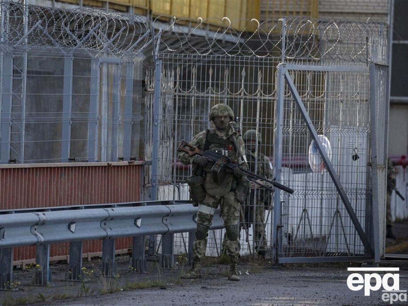 Оборона херсонского плацдарма для российской армии уже стала невозможной, заявил журналист