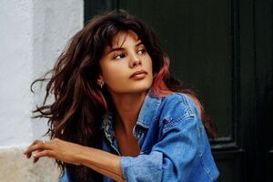 Michelle Andrade знает, с кем встречается Позитив, но молчит