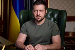 Зеленский отдельно упомянул российских военных на юге, которые переоделись в гражданское и пытаются спрятаться от ВСУ