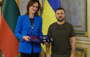 Зеленський (праворуч) і Чмілітє-Нільсен обговорили подальшу взаємодію на шляху євроатлантичної інтеграції України