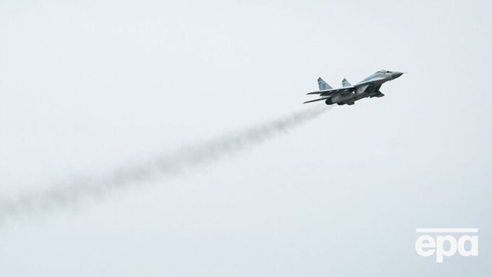 Українська авіація уразила 13 районів зосередження особового складу, озброєння та військової техніки окупантів