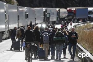 После объявления мобилизации россияне стали массово бежать в соседние страны