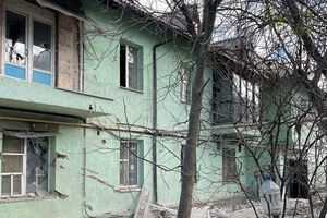 Ракета окупантів влучила у двоповерховий будинок
