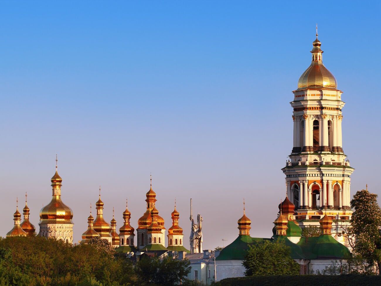 Києво-Печерська лавра є у віданні Української православної церкви Московського патріархату