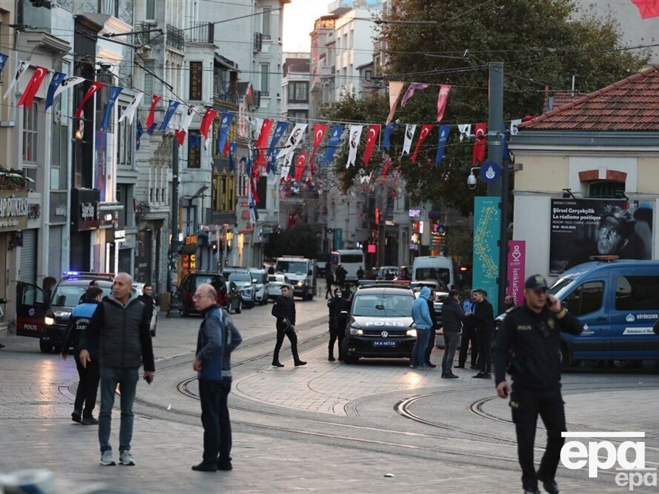 Взрыв произошел на популярной туристической улице