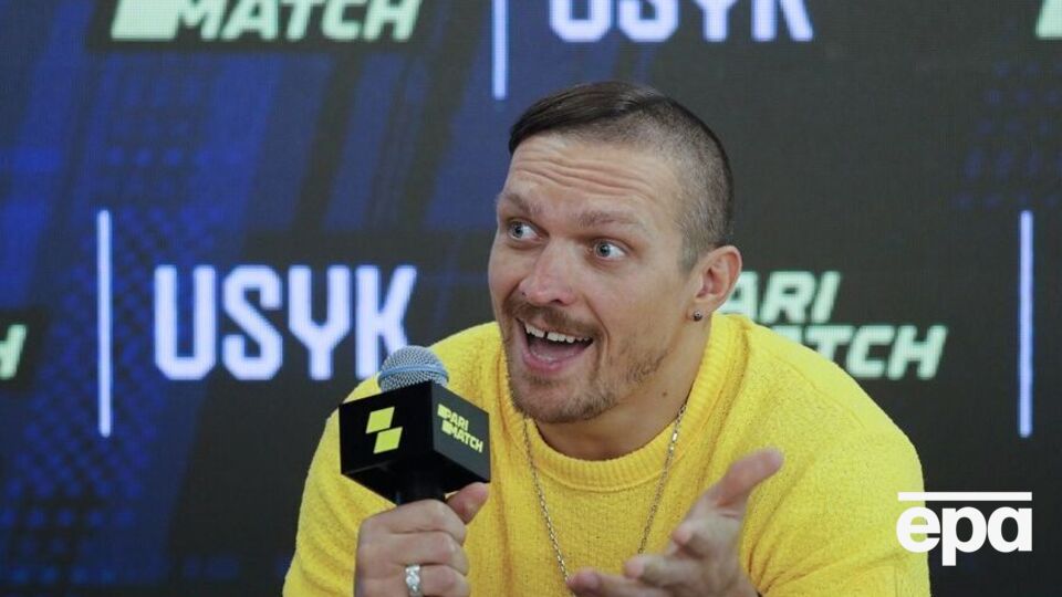 Усик має пояси чемпіона за версіями IBF, WBA, WBO та IBO