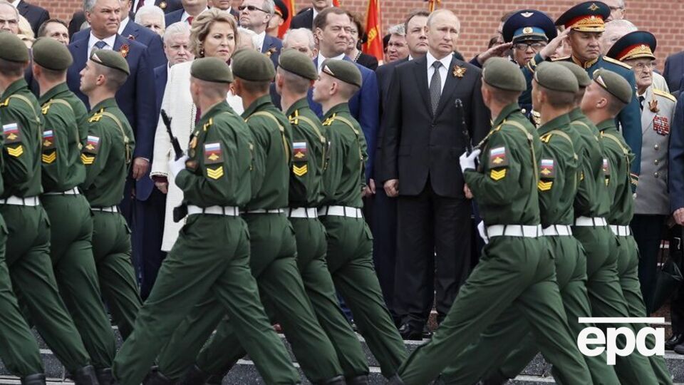 РФ може врятувати лише повне виведення військ з України, вважає Подоляк