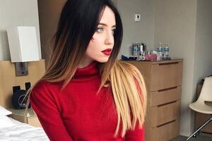 Дорофєєва позувала на повний зріст