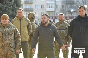 Зеленский приехал в освобожденный от оккупантов Херсон