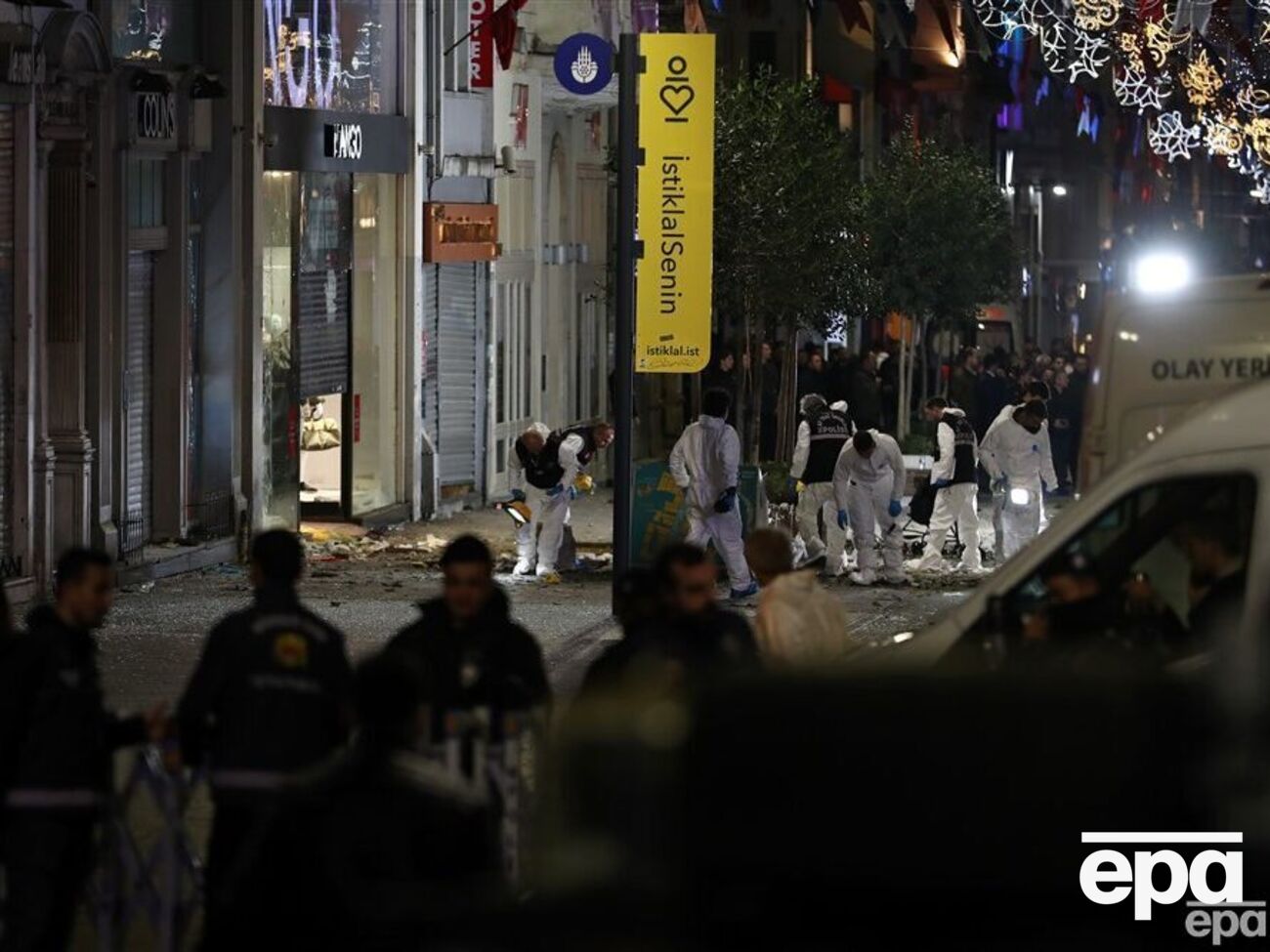 Взрыв в Стамбуле произошел&nbsp;на туристической пешеходной улице Истикляль