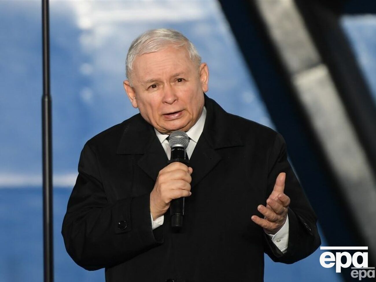 По словам Качиньского, Польша смогла принять смелое решение помогать Украине, несмотря на угрозы Путина