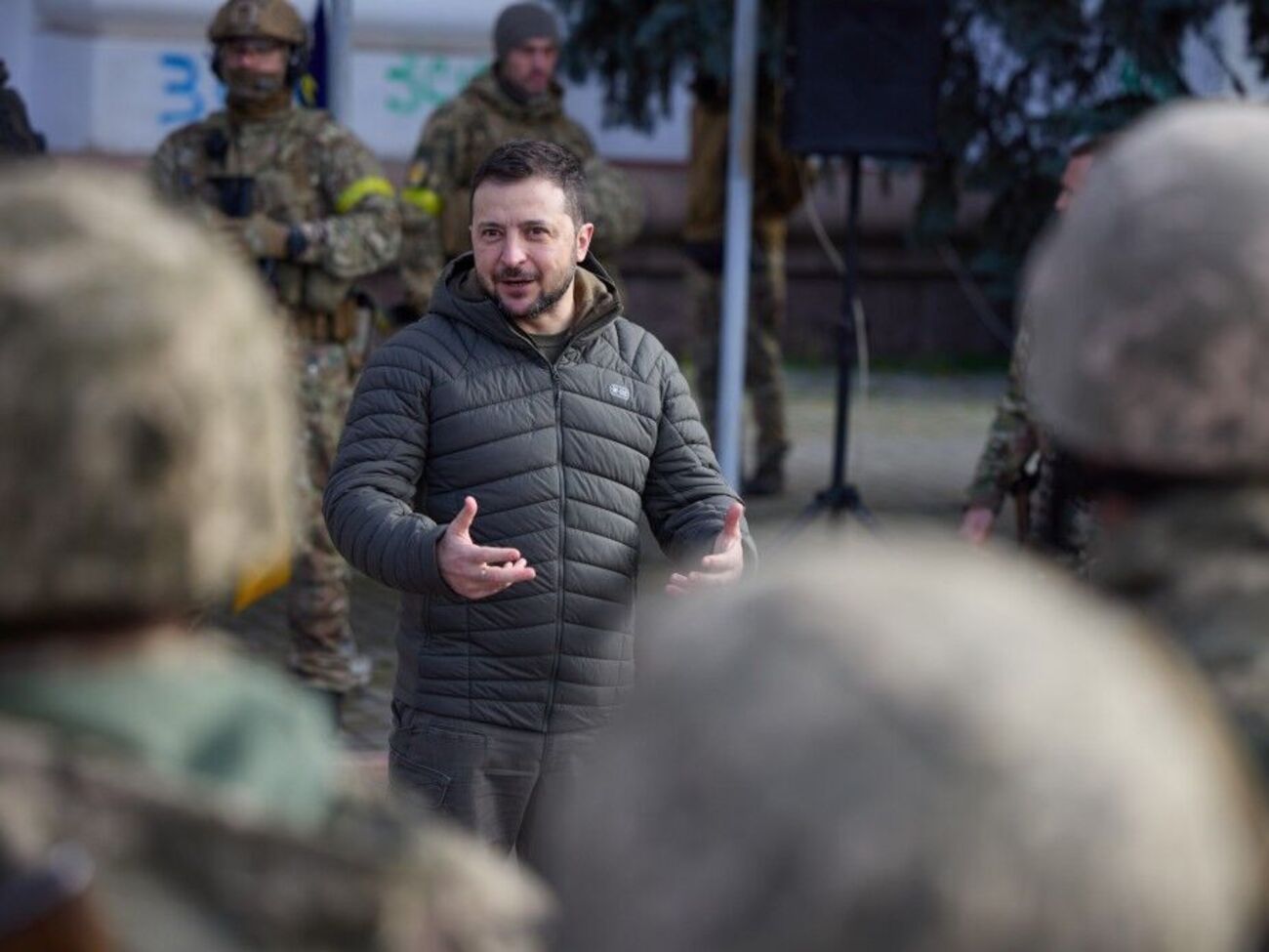 Зеленський: Нас не цікавить територія інших країн. Нас цікавить лише деокупація нашої країни