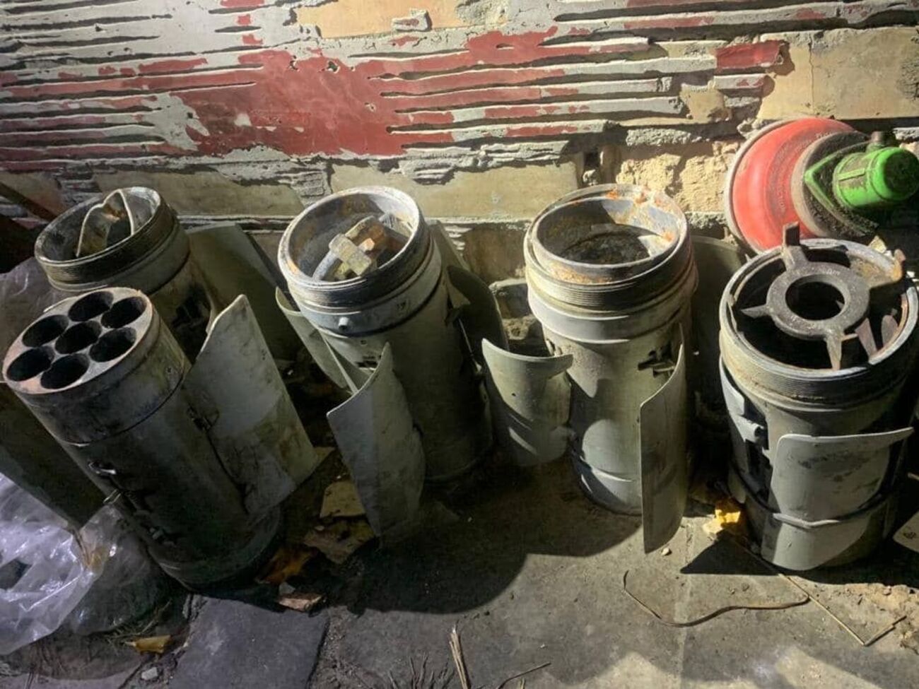 У поліції Київської області закликали громадян не збирати і не приносити додому незнайомі предмети