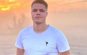 Скуратов после полномасштабного вторжения РФ в Украину троллит население РФ, записывая разговоры на видео