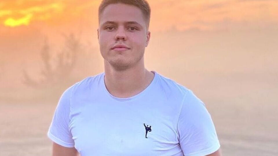 Скуратов після повномасштабного вторгнення РФ в Україну тролить населення РФ, записуючи розмови на відео