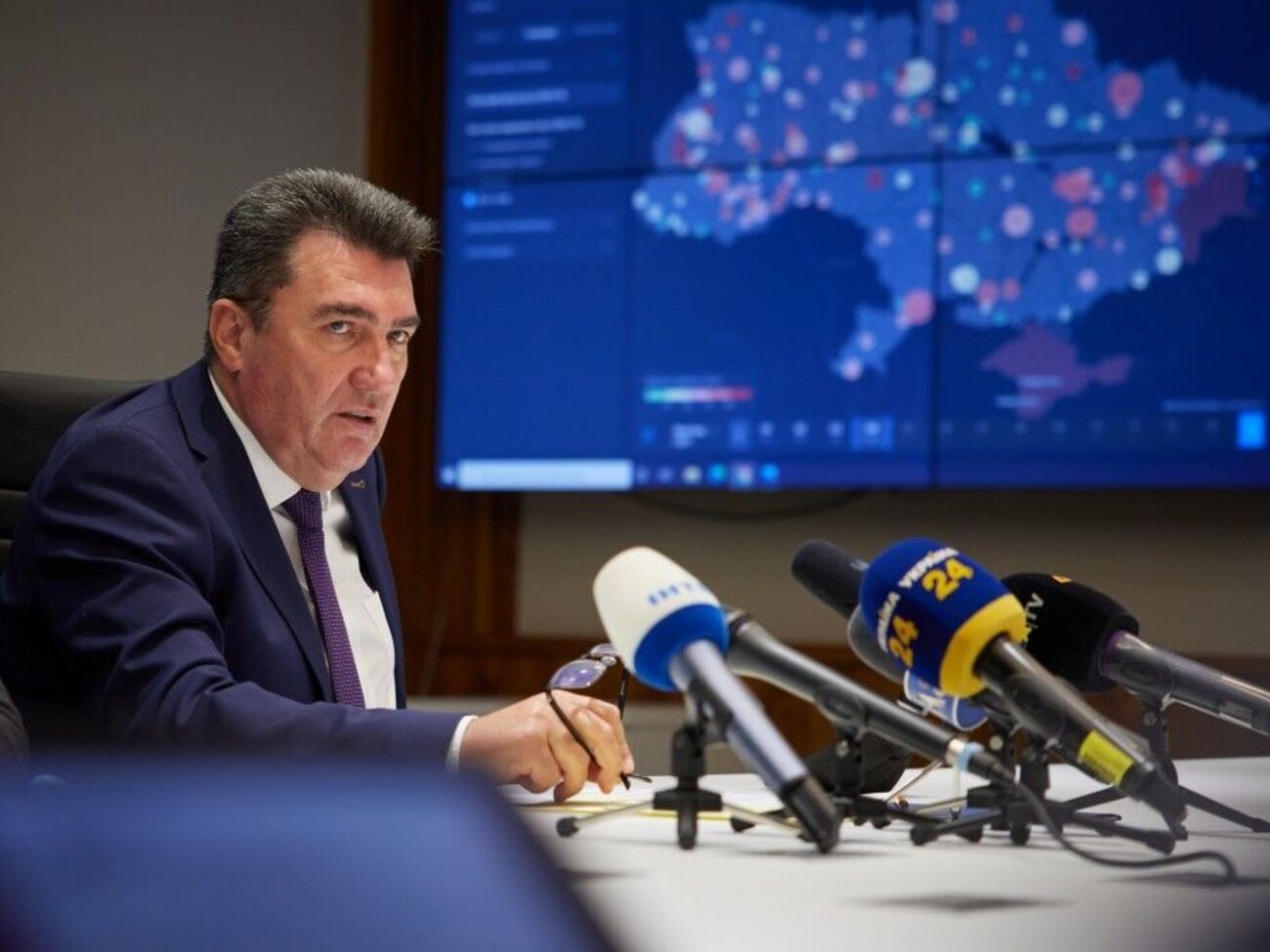 Данилов заявил о случаях гибели саперов при разминировании освобожденного Херсона