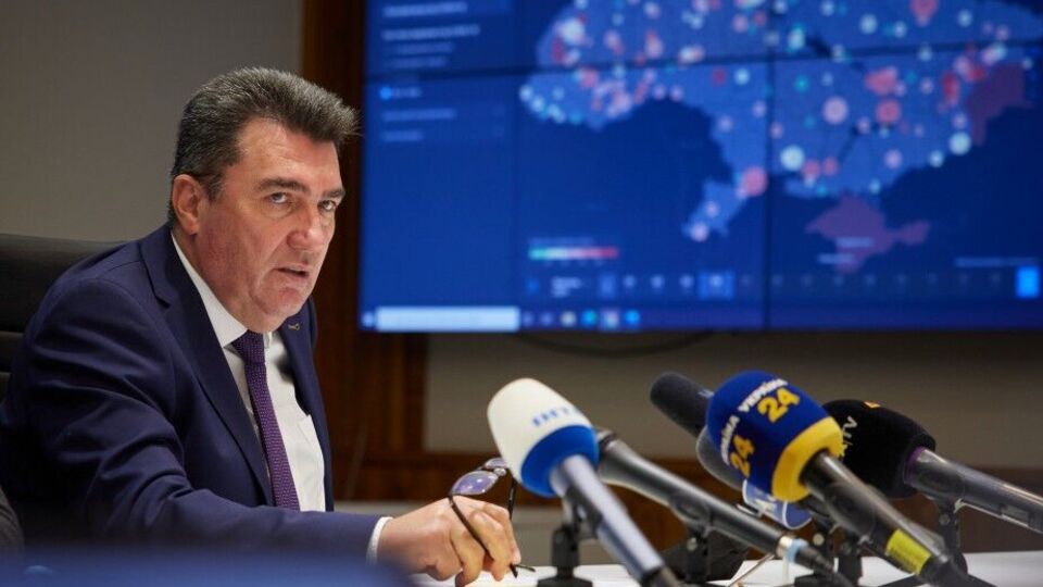 Данилов заявил о случаях гибели саперов при разминировании освобожденного Херсона