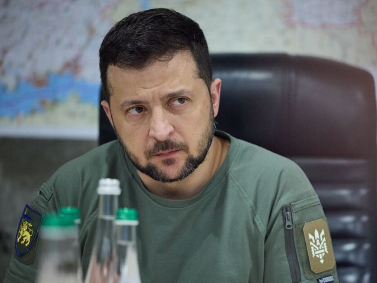 Зеленський побував у гуманітарному штабі при Миколаївській ОВА