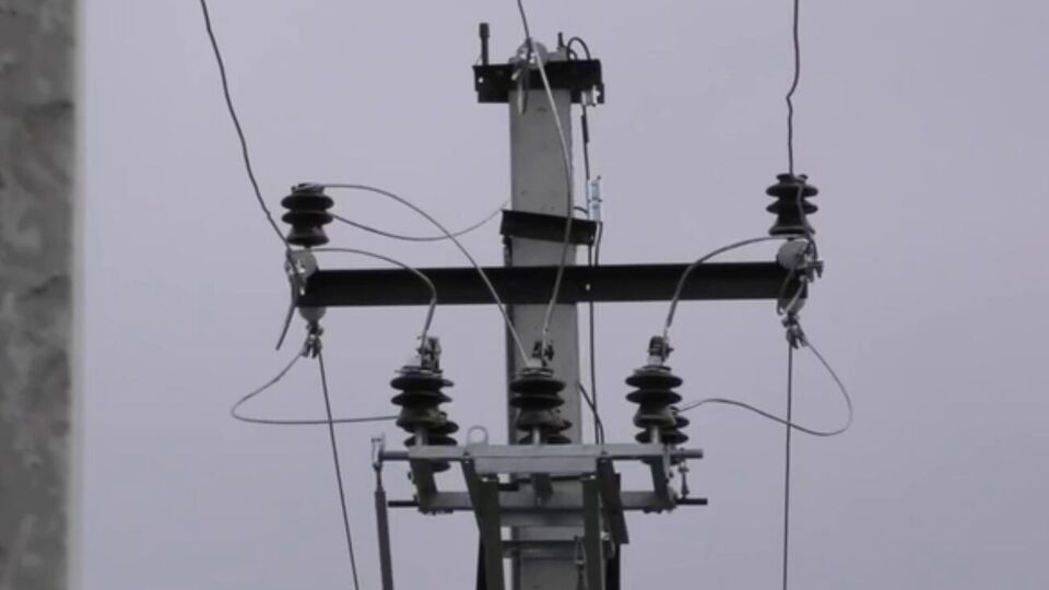 Об отключениях сообщают в Энергодаре, Токмаке, Пологах, Бильмаке и окрестных селах, также без света часть Мелитопольского района, отметил Федоров