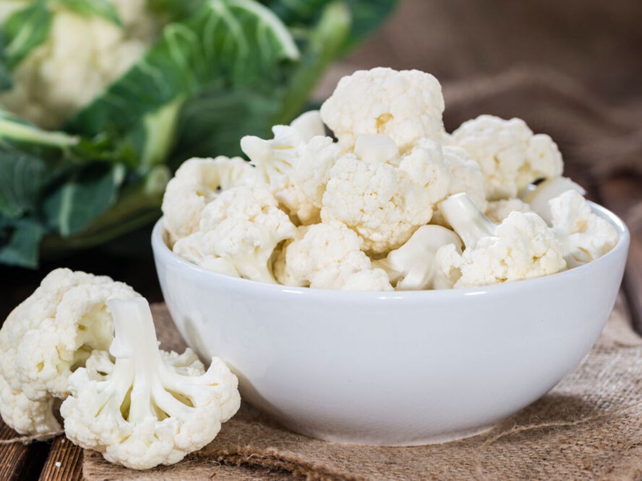 Основным ингредиентом блюда является цветная капуста