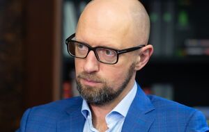 Яценюк: Россия останется на карте. И надо готовиться, что нам придется жить под постоянной угрозой этого раненого, одичавшего, недокормленного, но с ядерной боеголовкой в руках, медведя