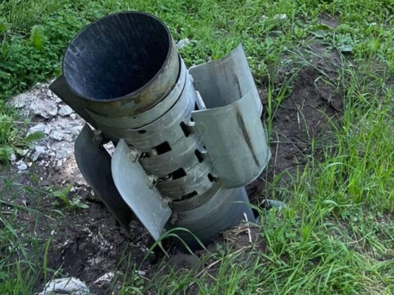 Харьков периодически подвергается обстрелам со стороны России