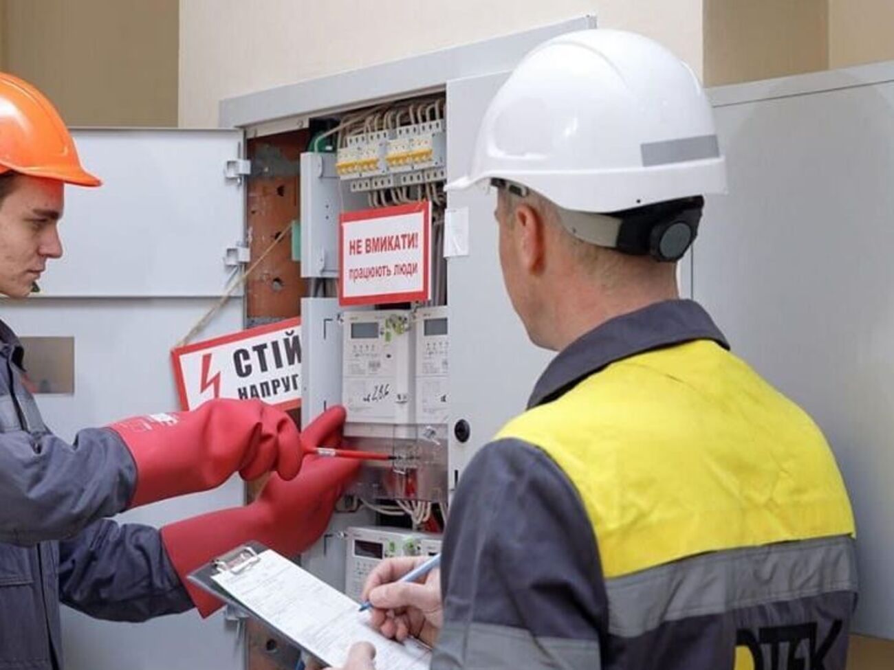 Енергетики працюють над відновленням мереж, зазначив голова ОВА