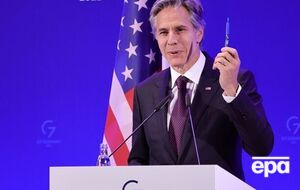 Блинкен заверил Украину в поддержке США после массированной российской ракетной атаки